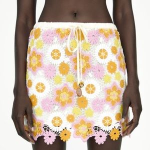 NWT ZARA Crochet Floral Mini Skirt